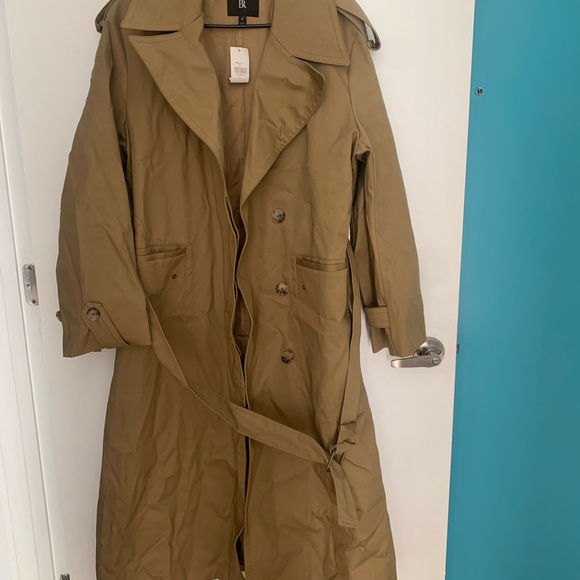 Banana Republic Tan Trench Coat - Picture 2 of 2